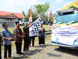 Pemkab Ketapang Serahkan Bantuan Cadangan Pangan Tahun 2023