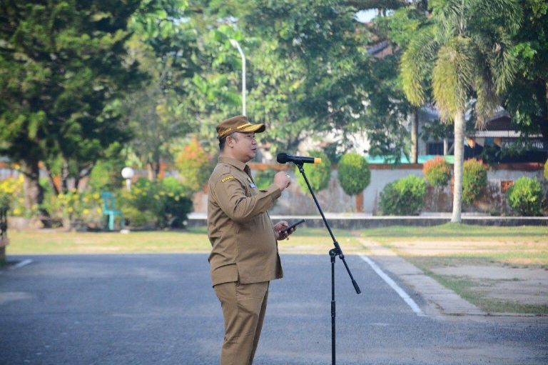 Sekda saat memimpin apel rutin