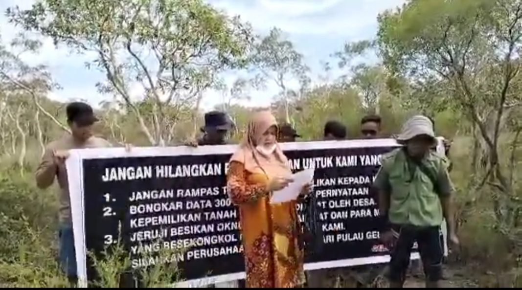 Warga Meminta Perusahaan Angkat Kaki di pulau gelam