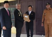 Pemkab Ketapang Salurkan Bantuan Beras Penerima Manfaat