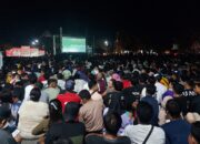 Ribuan warga Ketapang Nobar Dihalaman Kantor Bupati Ketapang