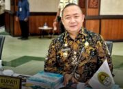Bupati Alex Ikuti Rapat Umum Pemegang Saham Bank Kalbar