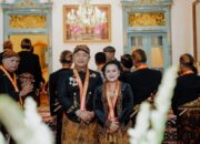Bupati Ketapang Terima Gelar Kanjeng Raden Arya (KRA) dari Keraton Surakarta Hadiningrat