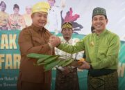 Bupati Ketapang Ikut Serta Dalam Semarak Robo-Robo Tradisi Melayu