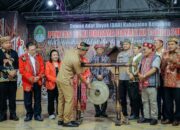Wagub Kalbar Buka Pentas Seni Adat Budaya Dayak Ke-IX DAD Ketapang