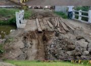 Jalan Rusak Parah, Warga Pertanyakan Untuk Kepentingan Umum Atau Memfasilitasi Pelaksana Proyek