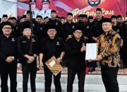 Bupati Ketapang Lantik Laskar Satuan Keluarga Madura