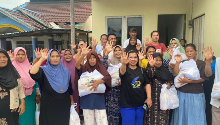HUT ke-6, AJK Salurkan 500 Paket Sembako Gratis untuk Masyarakat