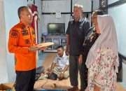 Melalui Sekda Pemda Ketapang Berikan Tali Asih Keluarga Korban Karhula
